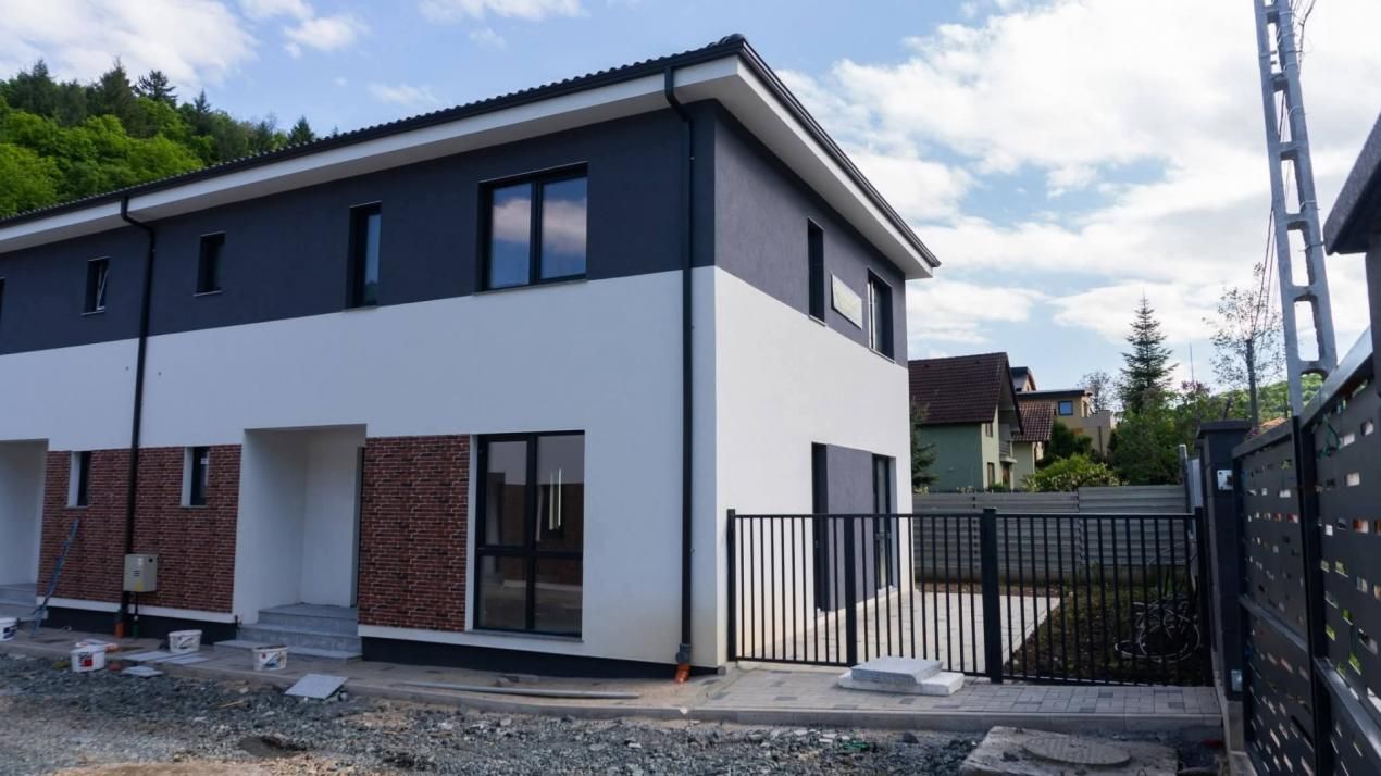 Duplex cu zonă de recreere în pădure, Florești – Tăuți – fotografia 1 din 15