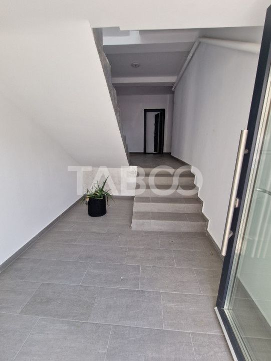 Spatiu birou de inchiriat open space balcon 54 mpu Doamna Stanca Sibiu – fotografia 5 din 6