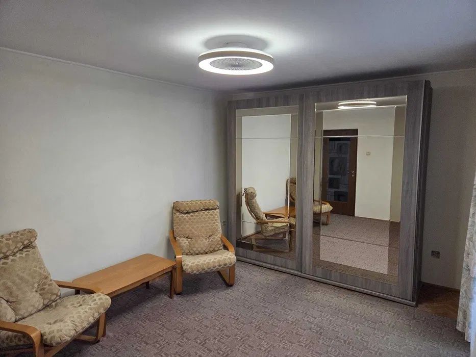 Apartament cu 4 camere, decomandat, cu boxă – Mănăștur, Aleea Negoiu – fotografia 1 din 8