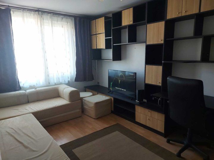 3 Camere de inchiriat | Crangasi | Centrala | Parcare | Metrou | Mobilat – fotografia 1 din 9