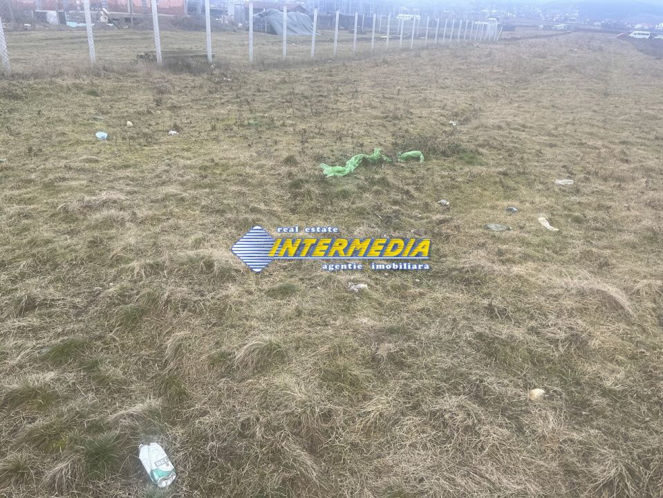 Okazie! 1400 mp. Teren intravilan Alba Iulia Zona Ampoi 3 utilizare Gradina – fotografia 1 din 5