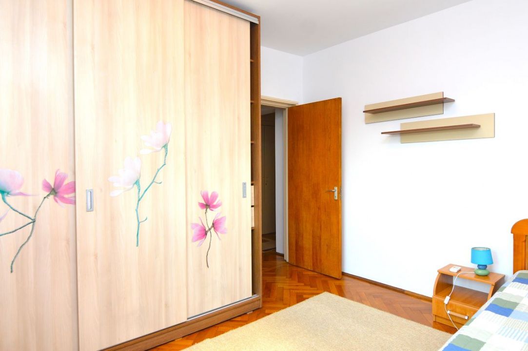 INCHIRIERE APARTAMENT 3 CAMERE UNIRII – TRAIAN – fotografia 13 din 25