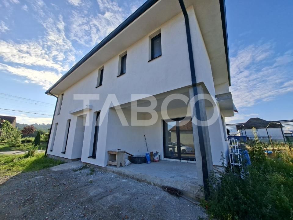 Casa individuala 4 camere  de vanzare 300 mp teren Exterior Sibiu – fotografia 8 din 18