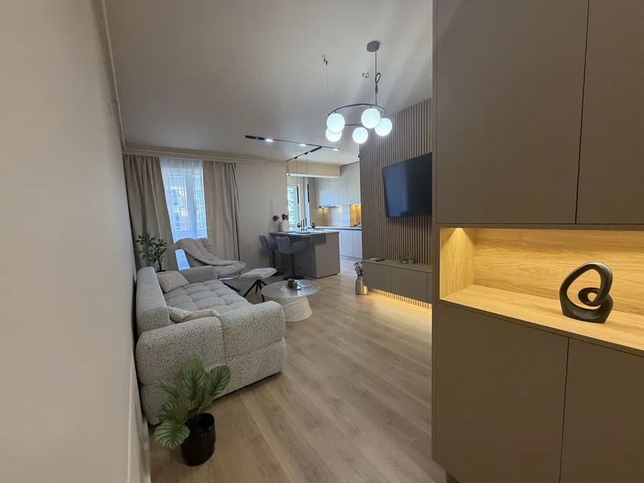 Apartament de vanzare 3 camere 66mp zona Floresti Tineretului – fotografia 1 din 8