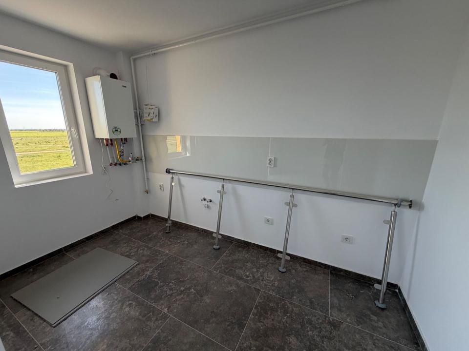 2 camere | Bucatarie separata | mijloc de transport | Asfalt – fotografia 3 din 12