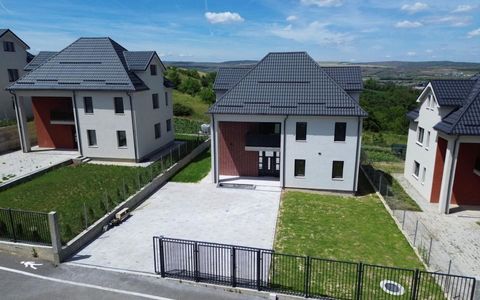 Casă individuală nZEB, 194 mp utili, teren 468 mp, Dezmir