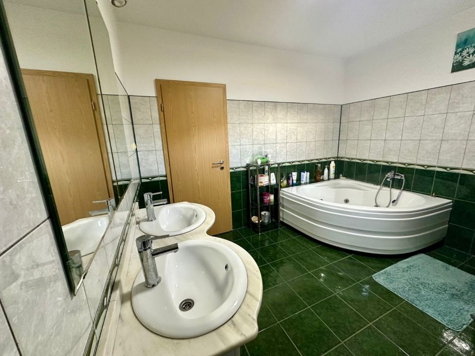 Casa individuala lux, 251 mp utili, 600 mp teren - Dumbrăvița – fotografia 8 din 17