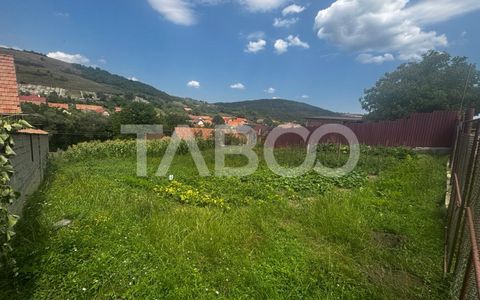 Teren de vanzare intravilan cu utilitati la strada  1116 mp Slimnic