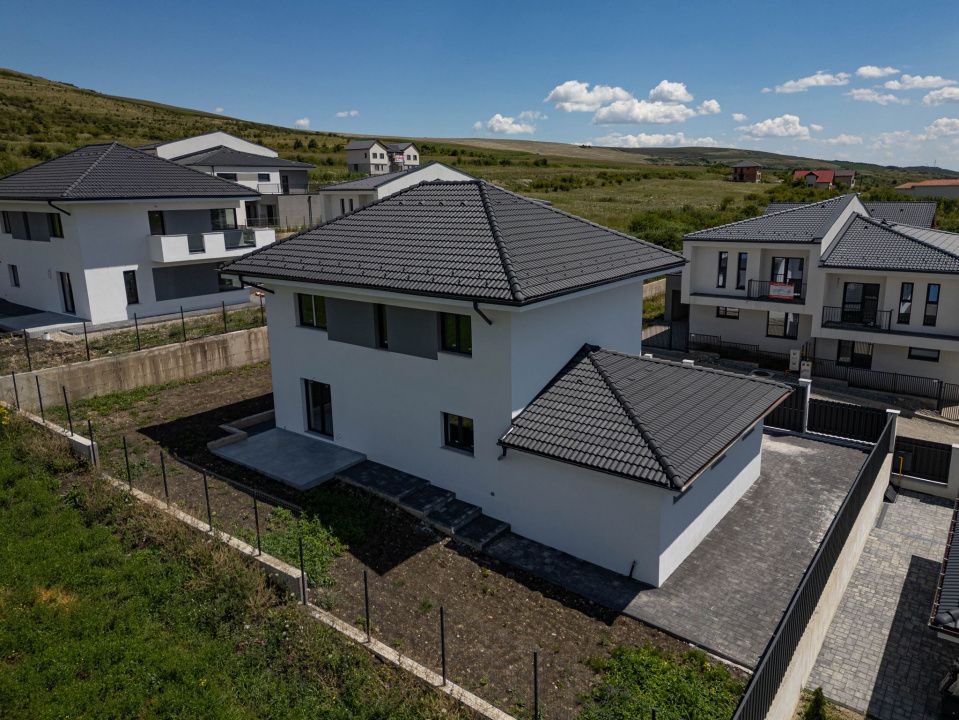 Casă individuală 119 mp utili, teren 500 mp, garaj | intrare Chinteni – fotografia 2 din 5