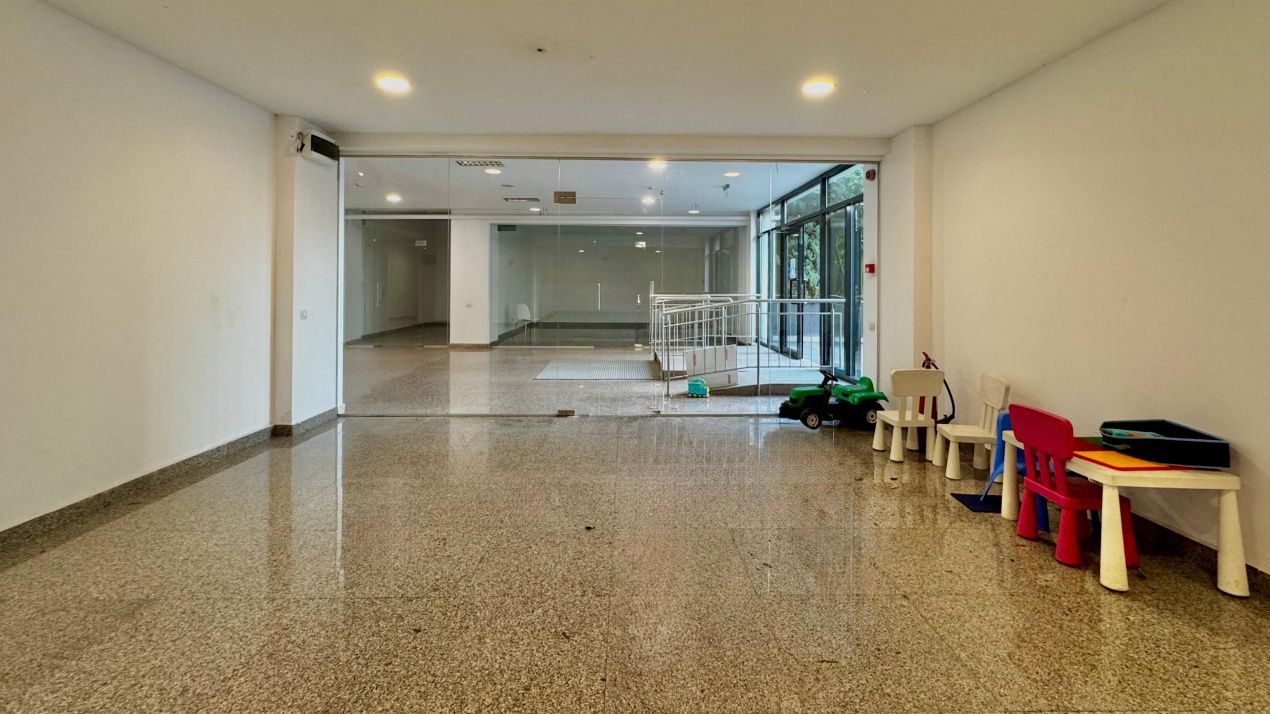 Spatii comerciale | 40 mp -51 mp | Laguna Residence – fotografia 2 din 9