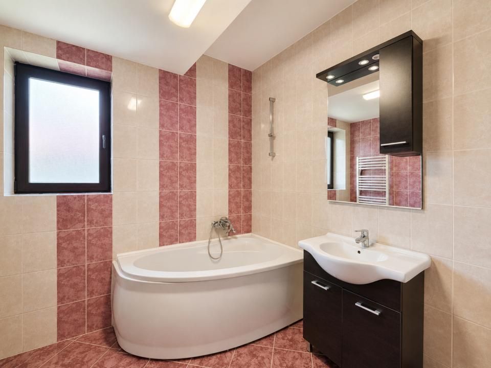 Vilă 6 camere Crevedia | 243 mp utili | Spațiu pentru întreaga familie – fotografia 17 din 18