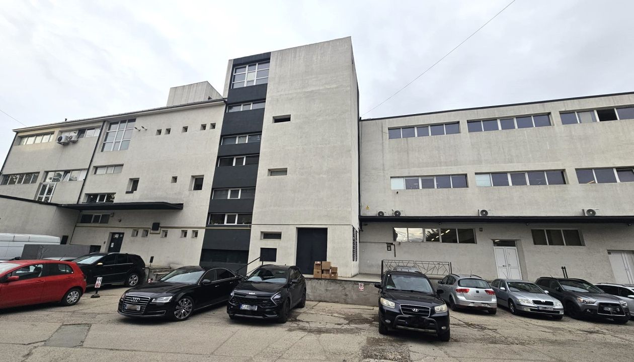 Spatiu de inchiriat pe strada Campina – fotografia 1 din 7