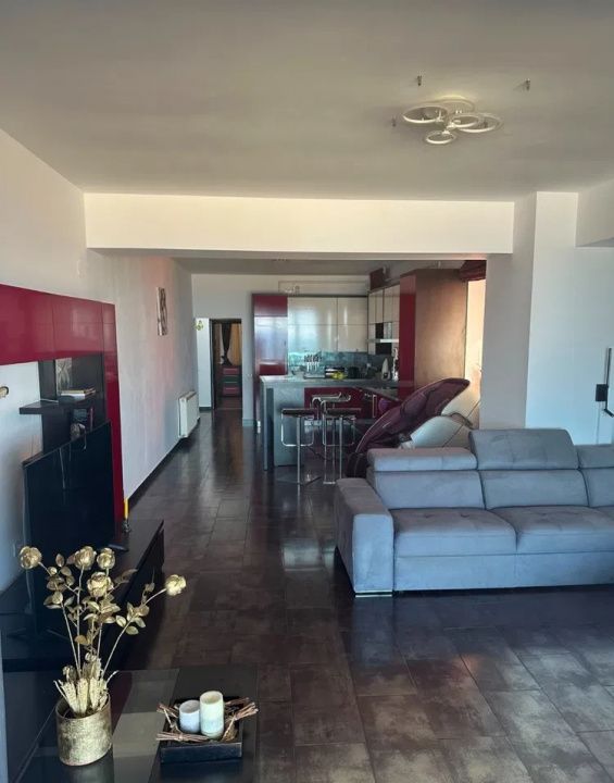 Apartament 3 camere de inchiriat | Vedere la mare | Plaja Reyna – fotografia 3 din 7