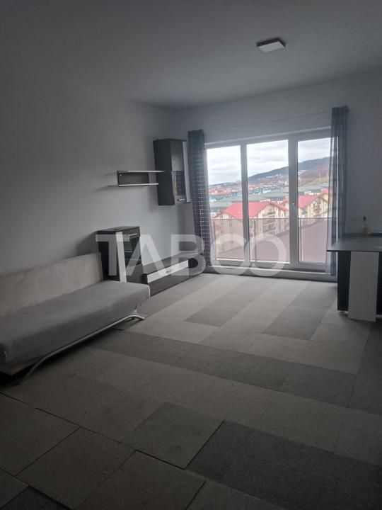 Apartament cu 2 camere in Floresti zona Teilor prima inchiriere – fotografia 2 din 12