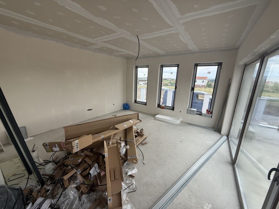Casă modernă în cartier nou, 130mp utili, teren 610 mp | Dezmir – fotografia 11 din 11