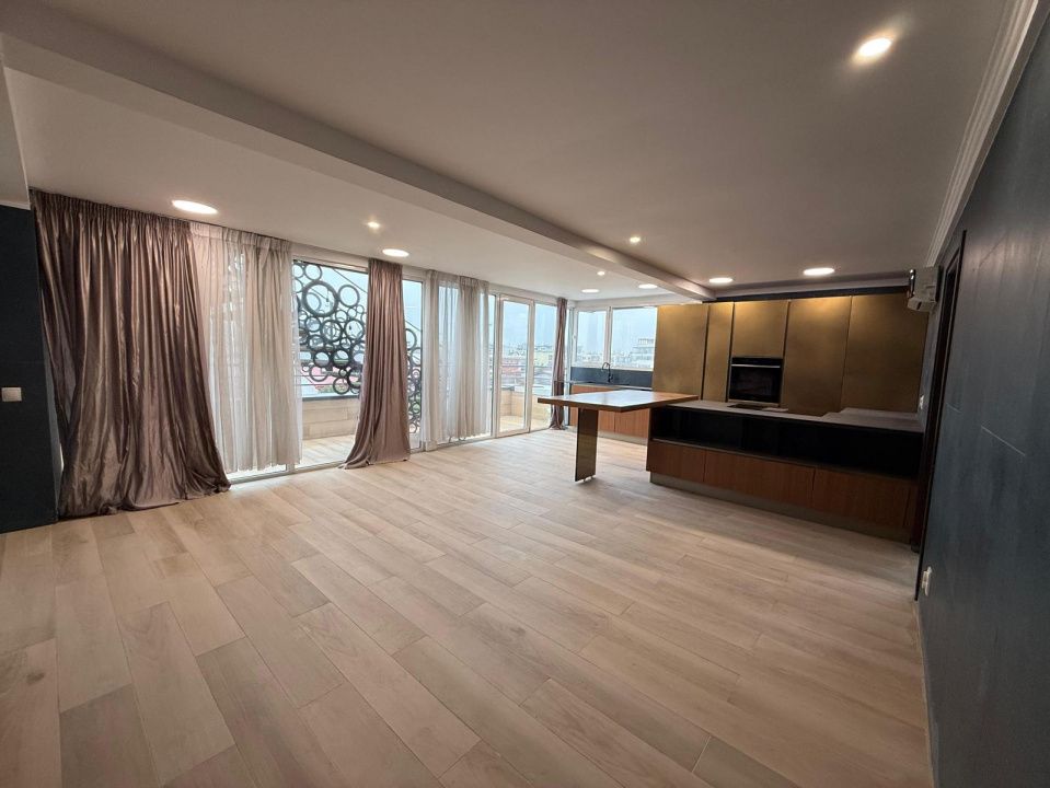 Penthouse - Spatiu birou premium cu terasă panoramică- Soseaua Nordului – fotografia 1 din 6