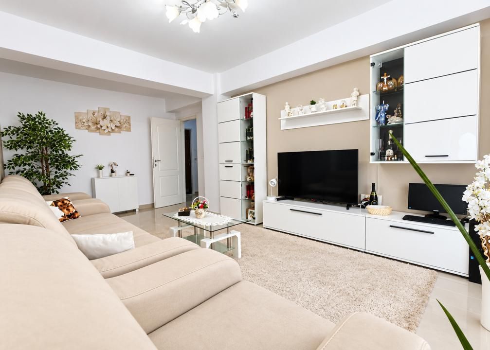 2 camere decomandat, mobilat si utilat, 2 locuri parcare, lift, boxa. – fotografia 1 din 6