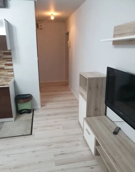 Apartament 3 camere Etaj 1 Cetate Cloșca – Renovat Utilat Mobilat – fotografia 2 din 8