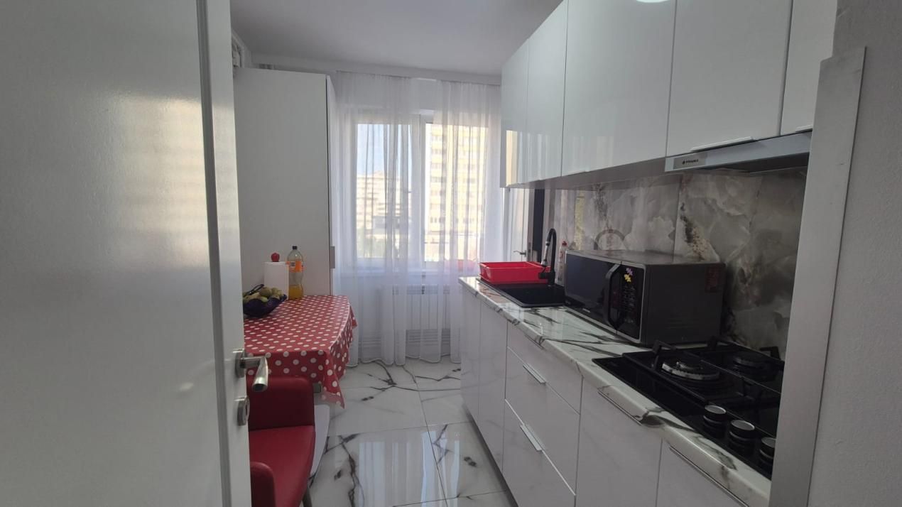 Apartament 3 camere – ultracentral Pitești | renovat complet | parcare inclusa – fotografia 5 din 14