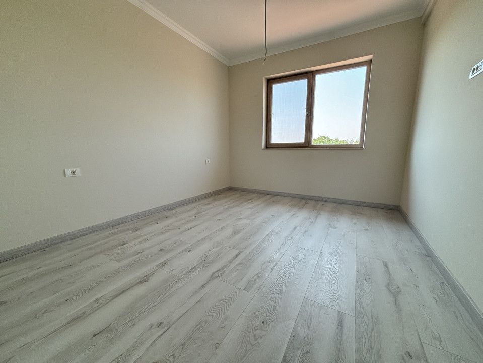 Casa 5 camere, 142mp, 300mp teren, despartita prin GARAJ in Giroc – fotografia 11 din 16