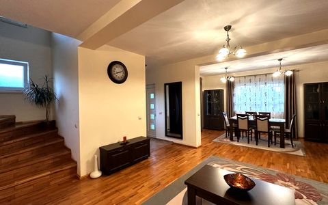 Casă Superba | CETATE Izvorului | 326 mp Teren | Curte | Terasă | Grădină