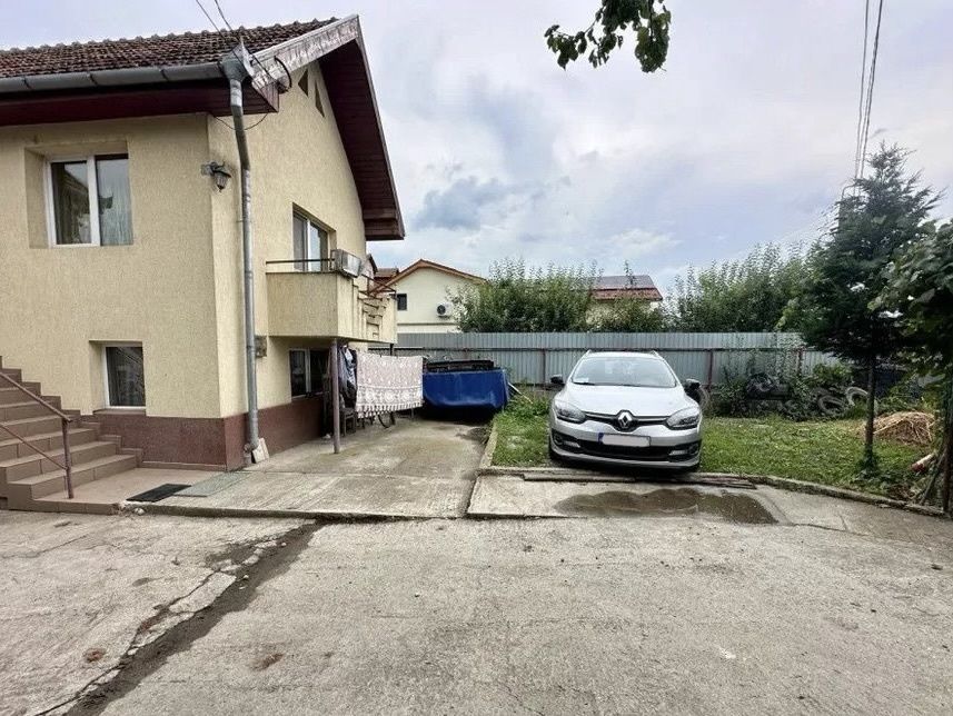 Casă individuală în zonă liniștită – Someșeni, Cluj-Napoca – fotografia 1 din 8