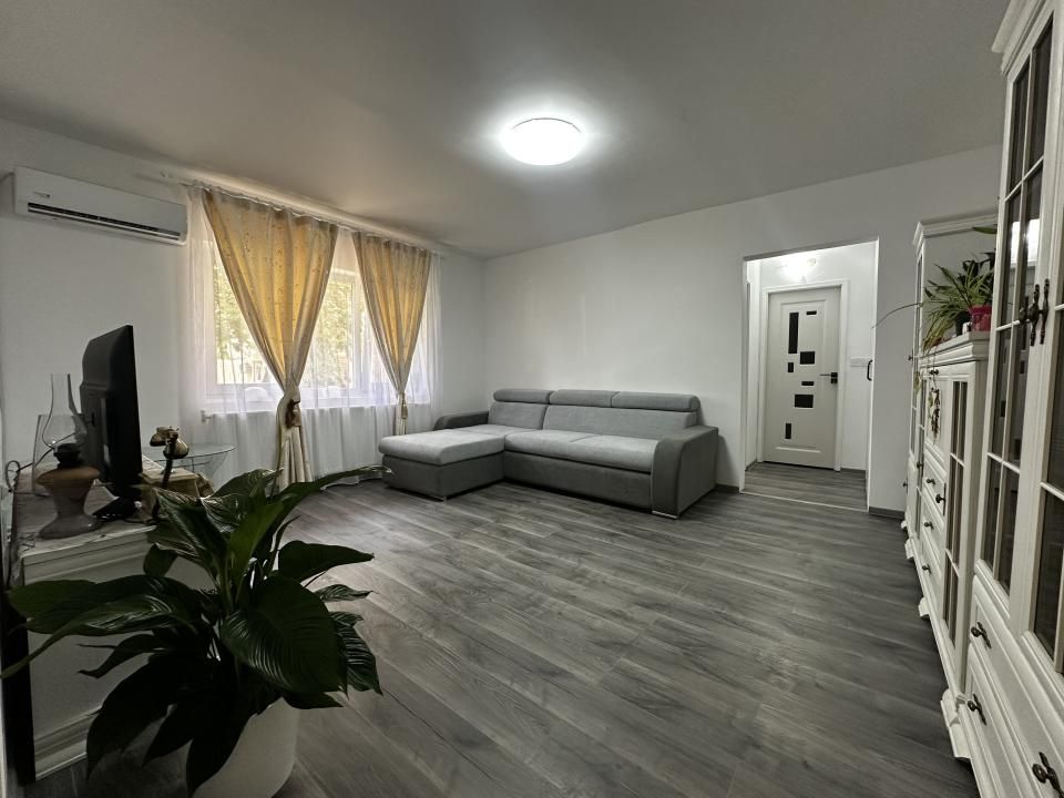 Apartament 2 camere, 52mp, complet mobilat si utilat- Dambovita – fotografia 2 din 13