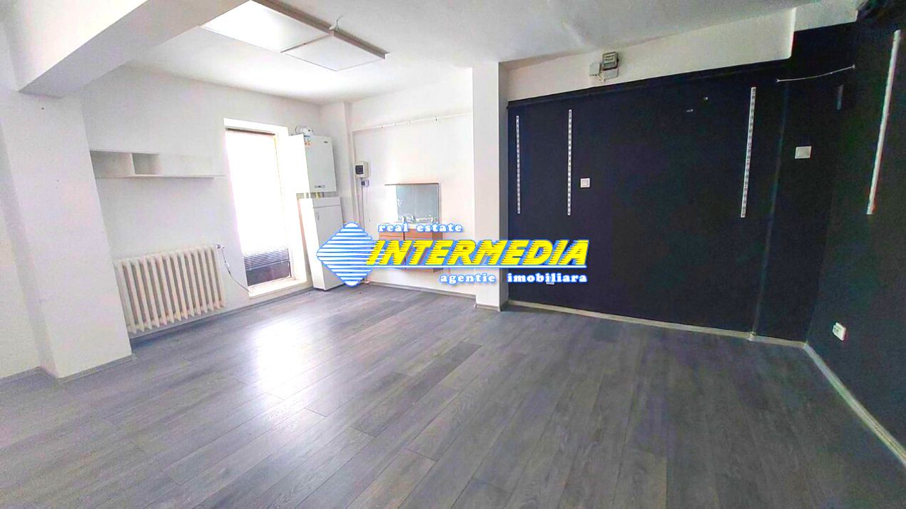 Spatiu Comercial cu vad in Zona Cetate Bulevard, Alba Iulia – fotografia 1 din 5