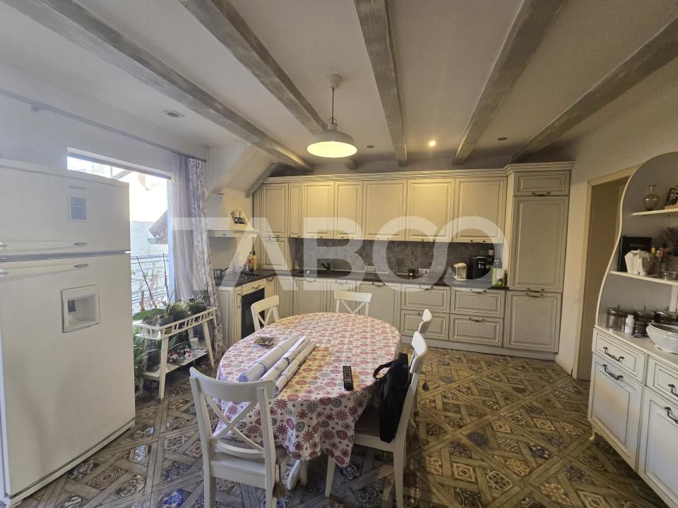 Apartament 4 camere 120mpu cu terasa de 12mp in zona Centrala Sibiu – fotografia 4 din 12