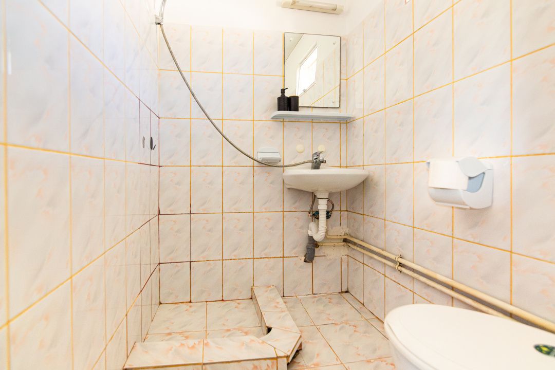 Pensiune cu 18 camere in Costinesti , investitie cu randament de 8% – fotografia 22 din 25