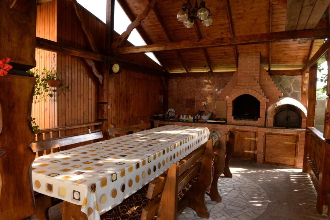Casa cu 8 camere de inchiriat, Sanmartin, Bihor – fotografia 6 din 10