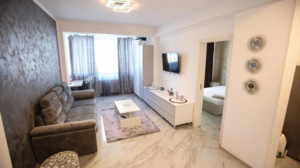 Apartament 2 camere , situat in zona Mamaia Nord- Uzina cu Pizza – fotografia 2 din 7