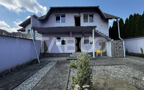 Casa compusa din doua apartamente 116 mpu si teren 250 mp Selimbar