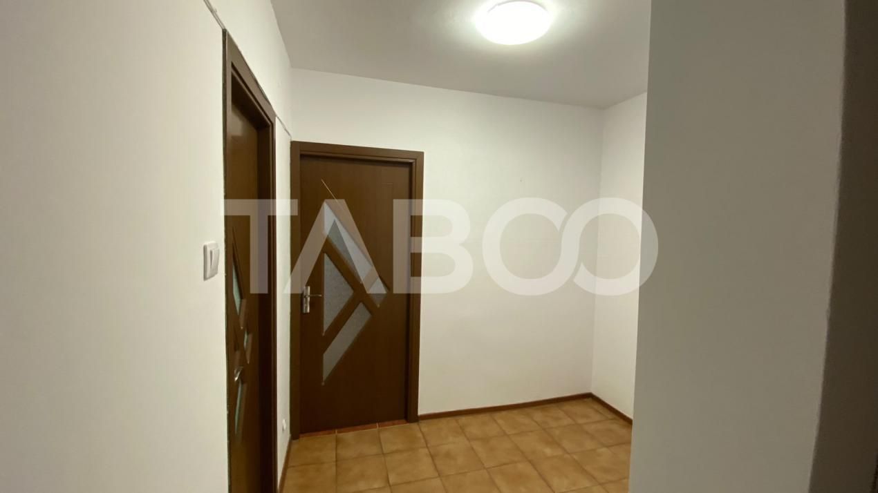Apartament decomandat de inchiriat 2 camere 56 mpu si balcon 6 mp – fotografia 6 din 7