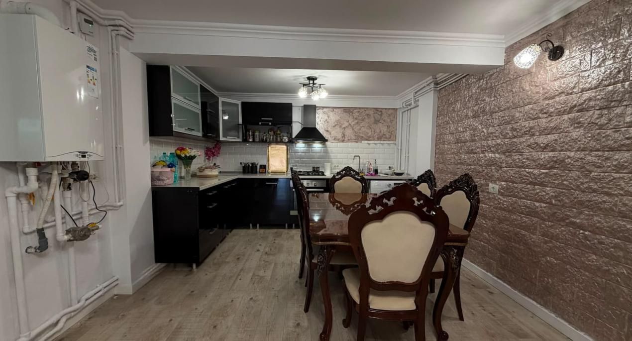 Casa 5 camere | Chitila | Curte proprie | Centrala termica | – fotografia 3 din 10