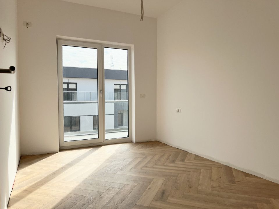 Penthouse 3 Camere, 82mp Utili,2 Locuri Parcare in CF-Torontalului – fotografia 5 din 15