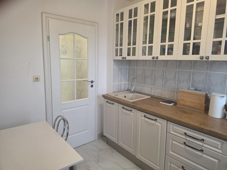 Titan/Minis vanzare apartament 2 camere mobilat & utilat + loc parcare + boxa – fotografia 2 din 45
