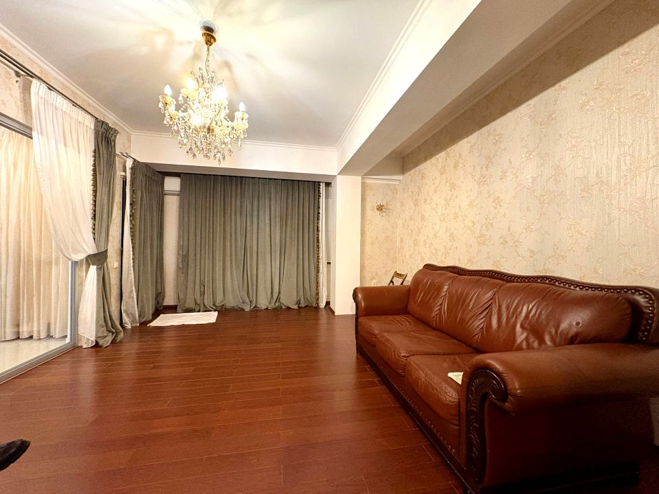 Apartament 3 camere bloc 2012 Prelungirea Ghencea Lidl Primavara – fotografia 1 din 19