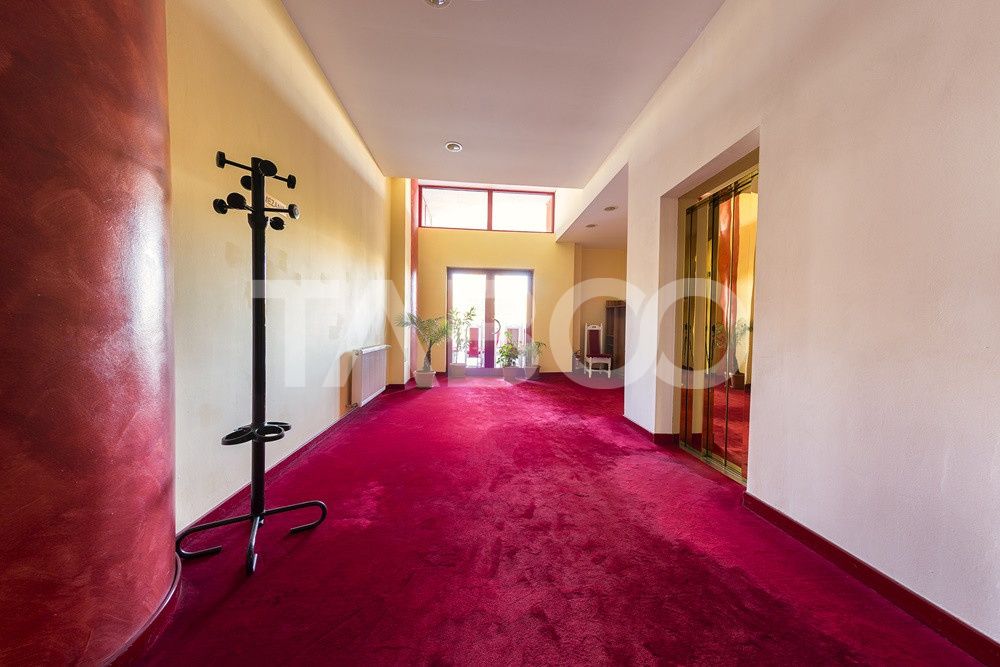 Hotel de 3* si 4* cu 64 de camere in Alba Iulia ultracentral – fotografia 23 din 37