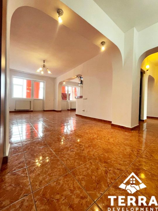 4 camere, proprietate deosebita, Centru – fotografia 4 din 32