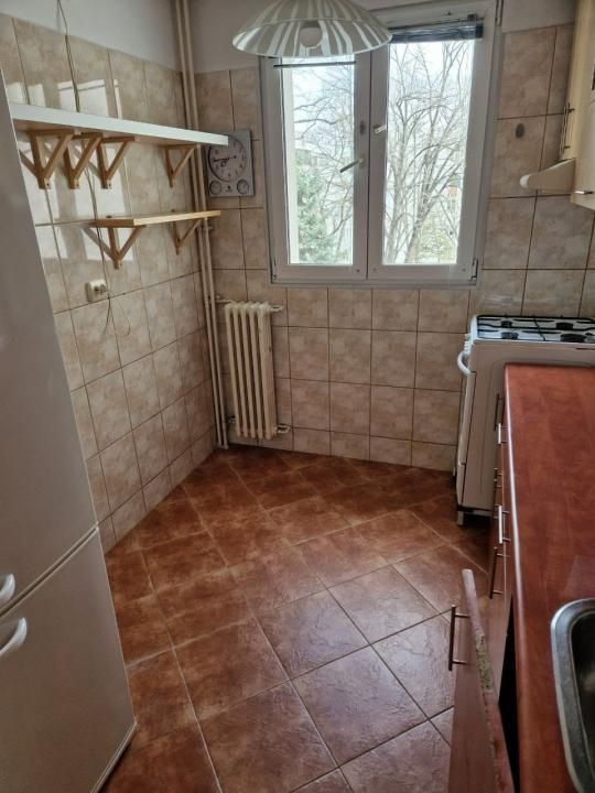 Vanzare apartament 4 camere | Titan - bloc tip H | langa metrou | etaj 3/4 | – fotografia 6 din 34