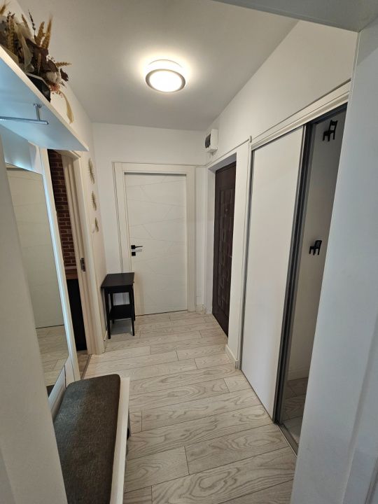 Apartament 3 camere renovat complet | Titan – Minis – Costin Georgian – fotografia 5 din 13