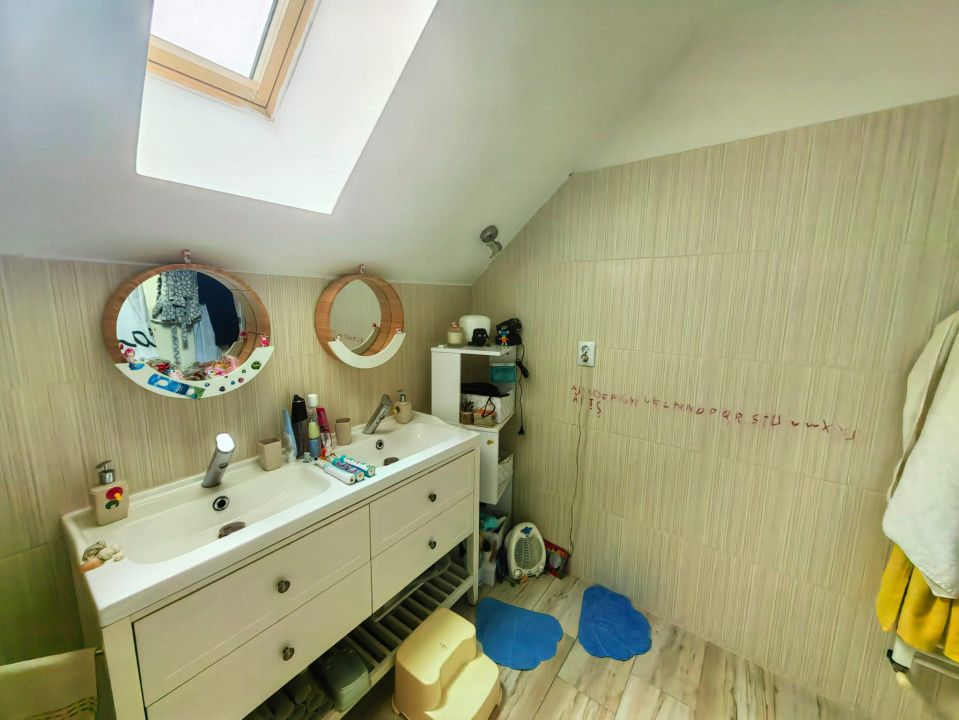 Casa Inedita , 300 mp utili, P+M,  5 bai, 6 dormitoare , 1975 mp teren,  Sacalaz – fotografia 34 din 91