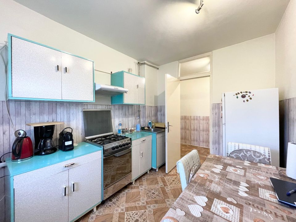Apartament 3 camere, 2 bai, etaj 2 - Girocului – fotografia 7 din 12