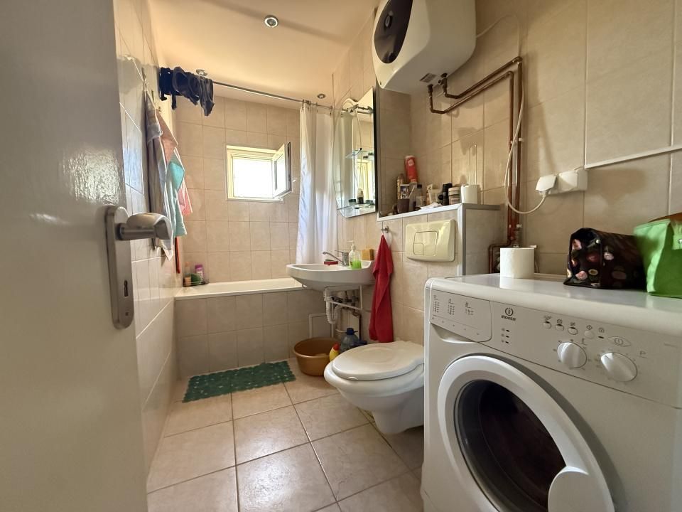 Apartament cu 3 camere, cu boxa si garaj, etaj 2 - Dambovita – fotografia 7 din 9