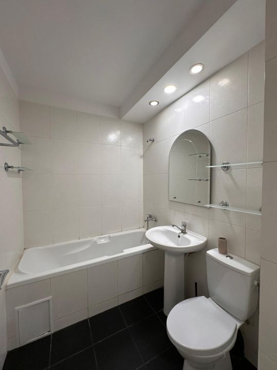 Apartament 2 camere de vânzare in zona Tomis III – City Mall | Renovat – fotografia 9 din 20