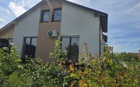 Casa individuală cu Panoramă, garaj și o terasă acoperită, Campenesti
