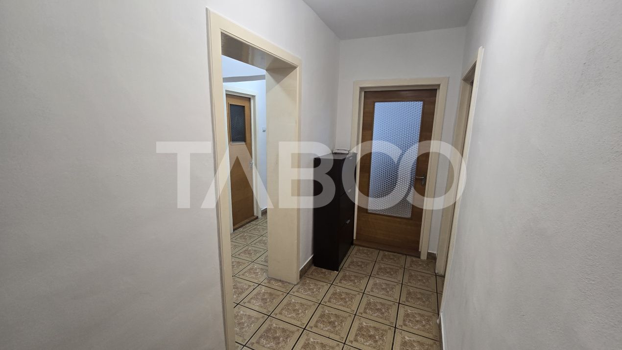 Apartament de inchiriat Central 3 camere balcon 2 bai mobilat utilat – fotografia 11 din 14