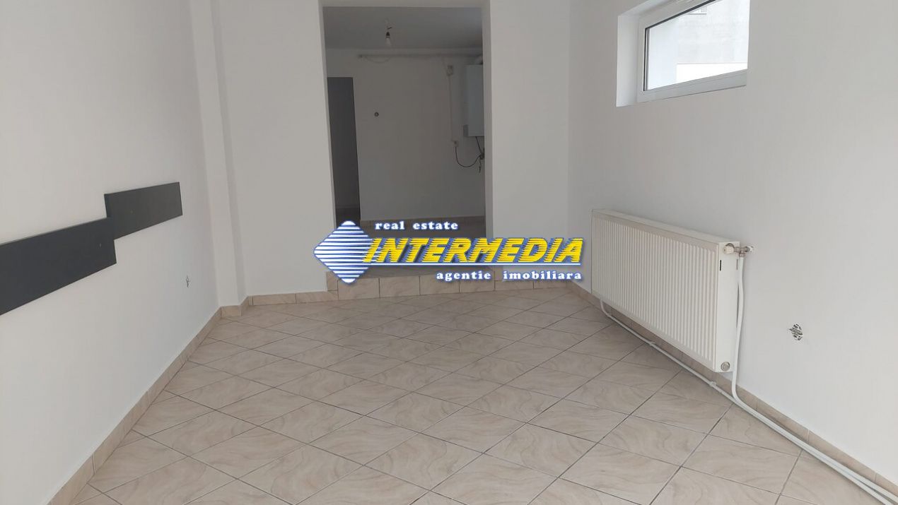 Spatiu comercial 30 mp de inchiriat in Alba Iulia Zona CETATE finisat si iber – fotografia 2 din 2