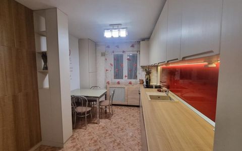 Apartament 3 camere, parcare  – Gheorgheni, zona Hermes / Școala C. Brâncuși